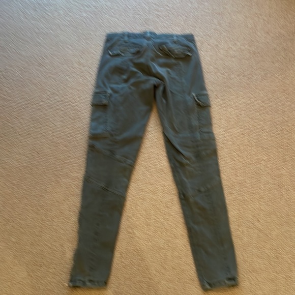 J Brand women’s size 24 green cargo pants - Picture 2 of 6